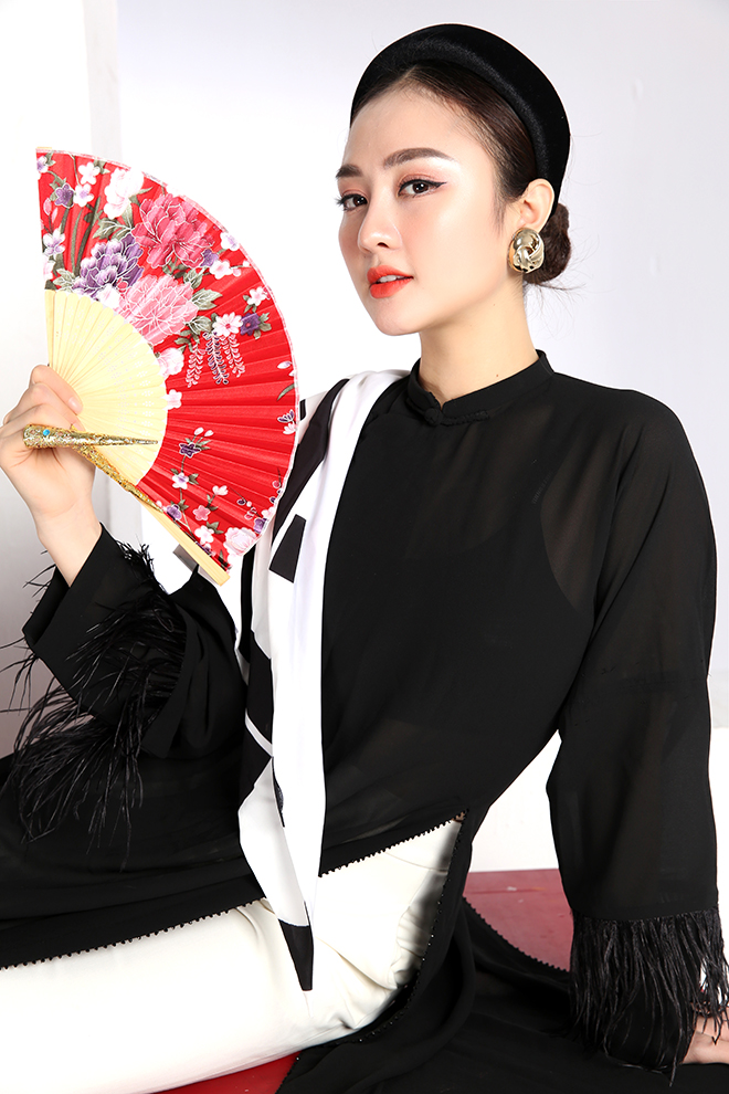 Ngắm loạt áo dài lấy cảm hứng từ dân ca quan họ của NTK Cao Minh Tiến - 3