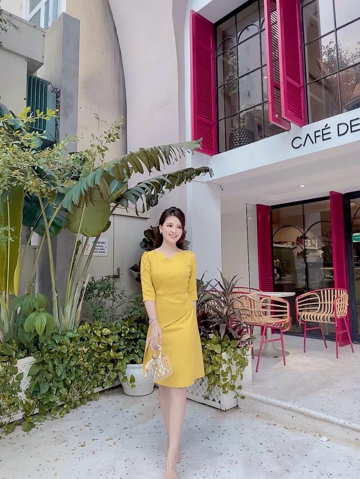 Ami Lamour: Bộ sưu tầm mẫu đầm cuốn hút phái đẹp công sở - 2