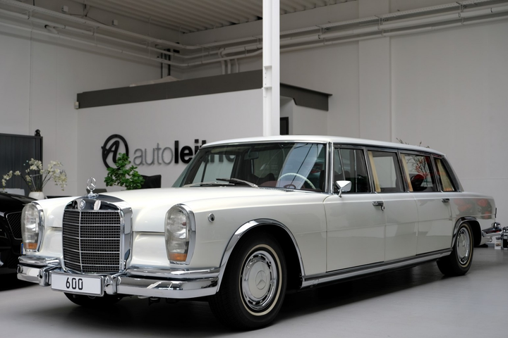 Cận cảnh Mercedes-Benz 600 Pullman đời 1975, giá 2,6 triệu USD - 1