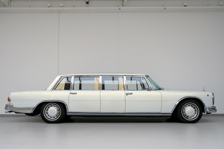 Cận cảnh Mercedes-Benz 600 Pullman đời 1975, giá 2,6 triệu USD - 4