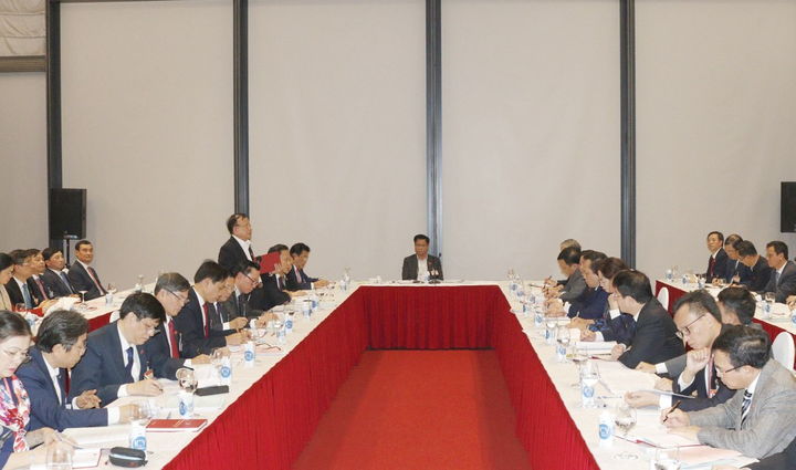 Ảnh: Đại biểu làm việc tại đoàn thảo luận các Văn kiện Đại hội XIII của Đảng - 12