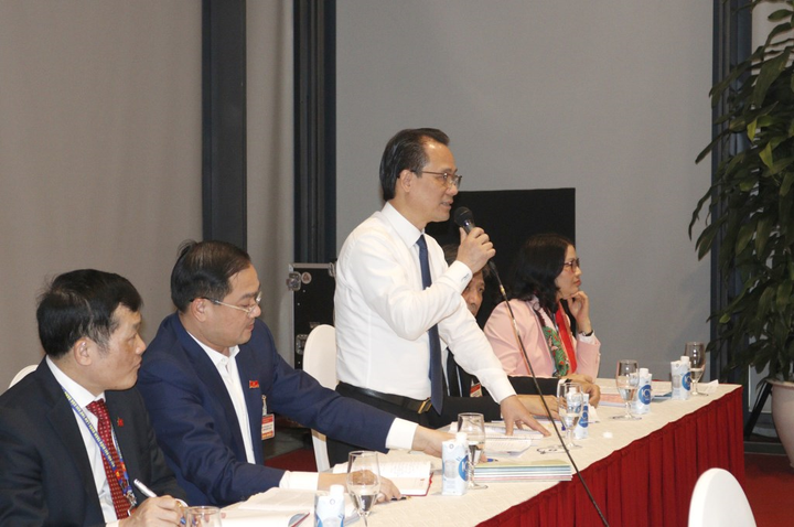 Ảnh: Đại biểu làm việc tại đoàn thảo luận các Văn kiện Đại hội XIII của Đảng - 6