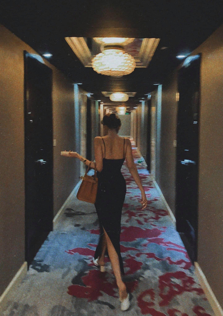 Minh 'Hướng dương ngược nắng' ngoài đời sành điệu, gợi cảm khác hẳn trên phim - 7