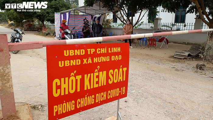 Ảnh: Bị phong tỏa chống COVID-19, cuộc sống ở xã Hưng Đạo thay đổi thế nào? - 1