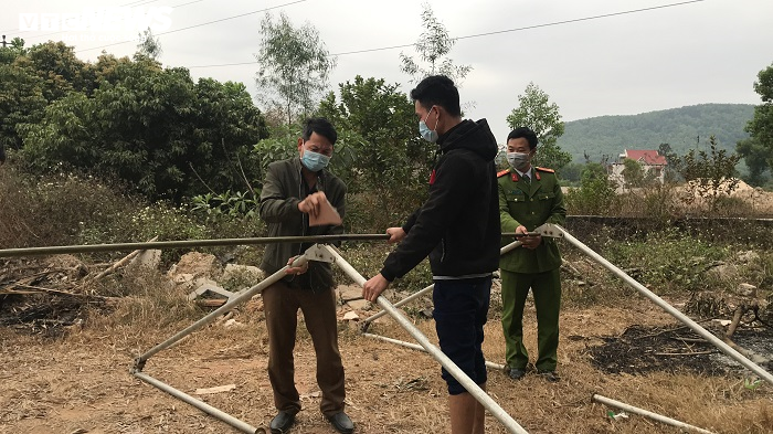 Ảnh: Bị phong tỏa chống COVID-19, cuộc sống ở xã Hưng Đạo thay đổi thế nào? - 11