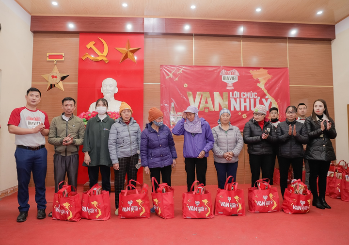 Bia Việt mang 'Vạn lời chúc như ý' đến mọi miền Tổ quốc - 1