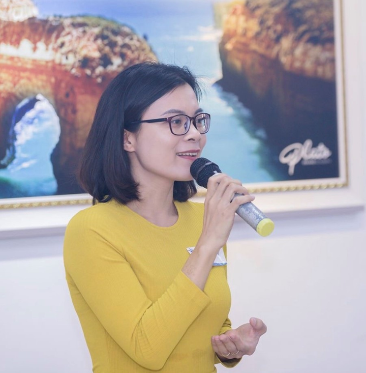 BTV Phạm Nhung: Hết sợ để yêu… - 1