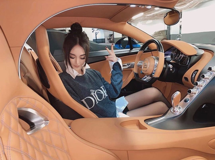 Vì sao nhiều người thích theo dõi cuộc sống xa hoa sang chảnh của rich kid? - 1