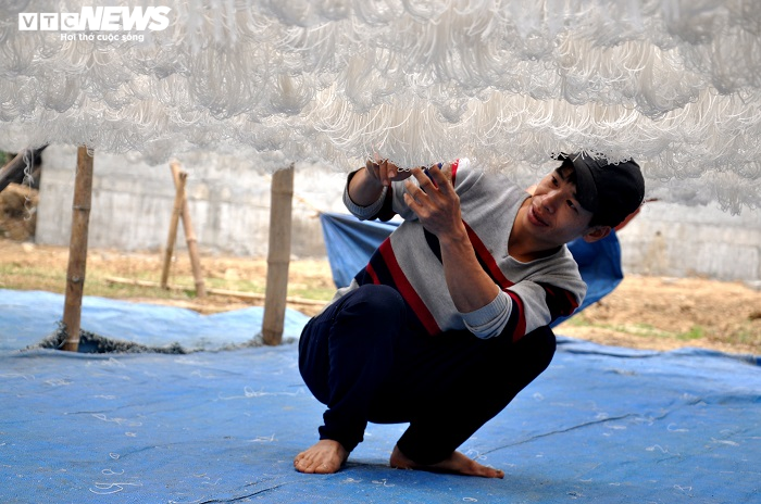 Miến dong xứ Thanh đắt hàng dịp Tết, hộ sản xuất thu nhập hàng trăm triệu đồng - 9