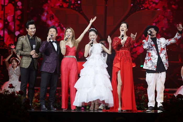 Thu Phương không thể đoàn tụ với gia đình trong Tết Nguyên đán 2021 - 1