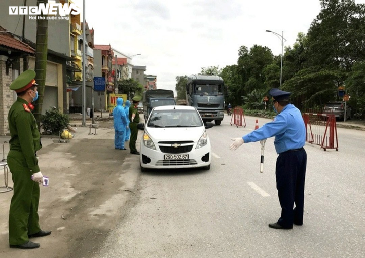 Bắc Ninh tạm dừng các hoạt động nhà hàng, vui chơi giải trí - 1