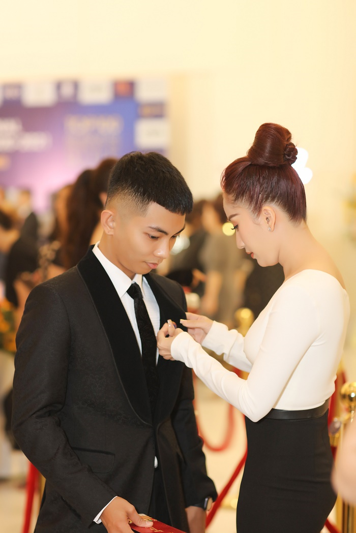 Muốn đẹp trong mắt chồng, Khánh Thi nỗ lực giảm cân - 5