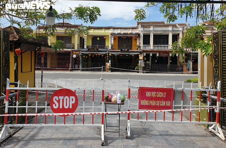 Phòng chống dịch COVID-19, Hội An tạm dừng 'Phố đi bộ và xe không động cơ' - 1