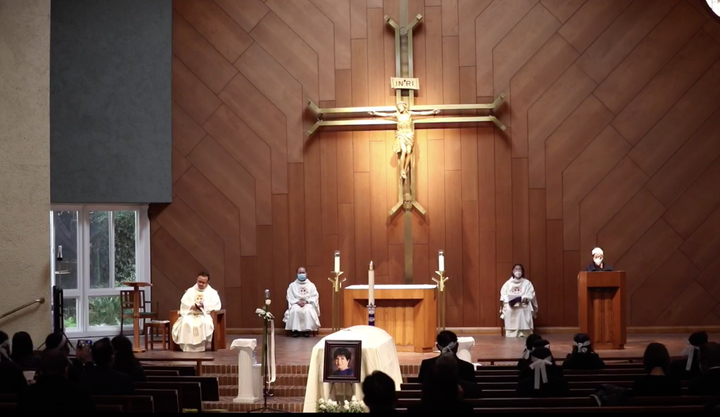 Đám tang Lệ Thu giữa trời California mưa gió - 5