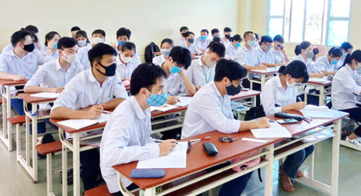 TP.HCM: 90 học sinh phải nghỉ học do một phụ huynh liên quan bệnh nhân COVID-19 - 1