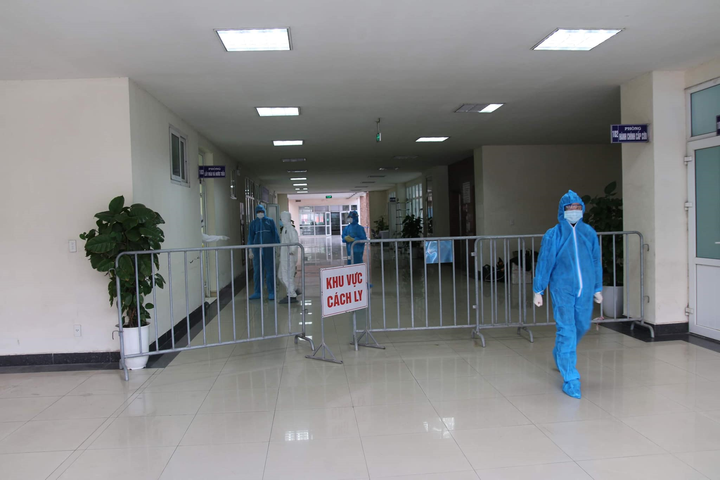 Hà Nội ghi nhận thêm 1 trường hợp dương tính với SARS-CoV-2 tại Mê Linh - 1