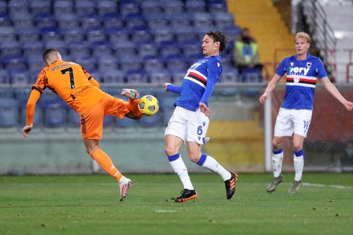 Ronaldo ghi dấu ấn trong trận thắng của Juventus - 5