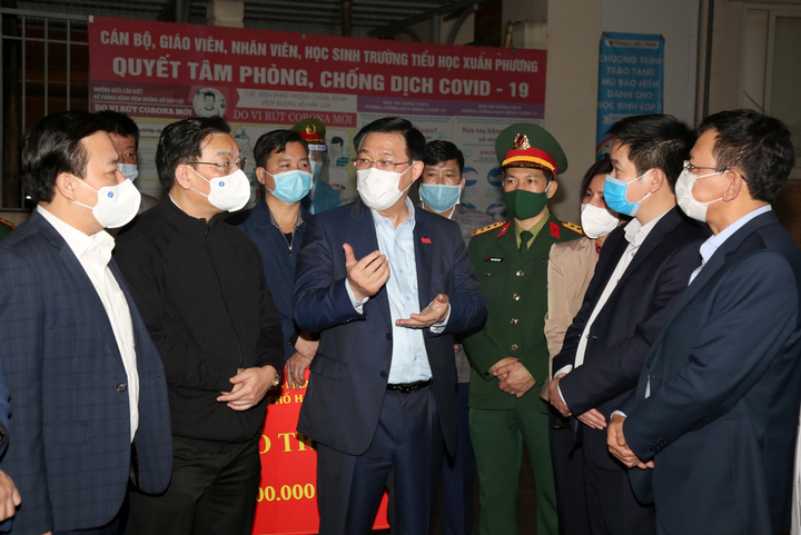 Bí thư Hà Nội yêu cầu tổ chức đón Tết xa nhà cho học sinh đang cách ly - 1