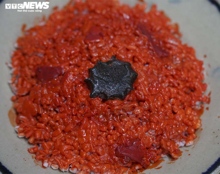 Ảnh: Mâm cơm ngày Tết của 3 miền làm từ đất sét sống động như thật - 7