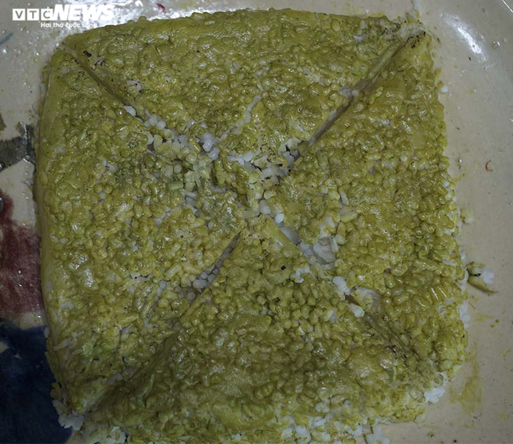 Ảnh: Mâm cơm ngày Tết của 3 miền làm từ đất sét sống động như thật - 3