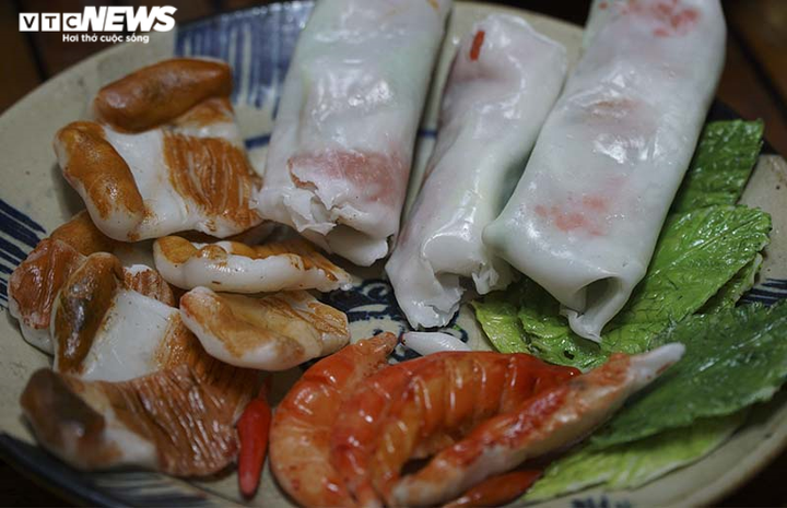 Ảnh: Mâm cơm ngày Tết của 3 miền làm từ đất sét sống động như thật - 10