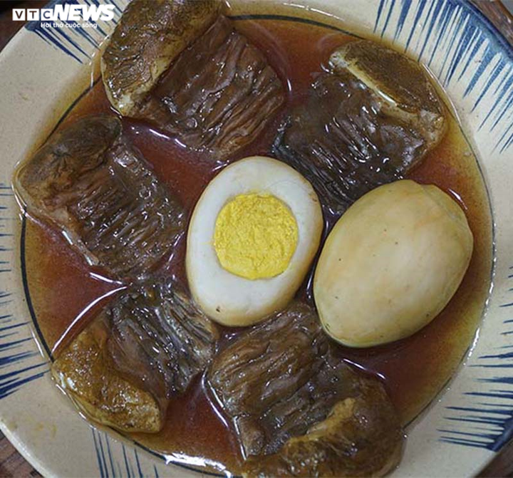 Ảnh: Mâm cơm ngày Tết của 3 miền làm từ đất sét sống động như thật - 12