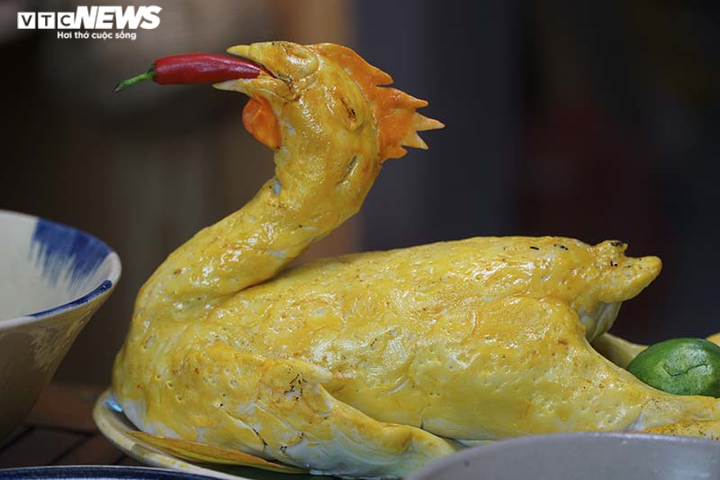 Ảnh: Mâm cơm ngày Tết của 3 miền làm từ đất sét sống động như thật - 6
