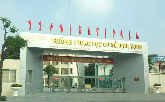 Phụ huynh mắc COVID-19, hơn 50 học sinh phải cách ly - 1