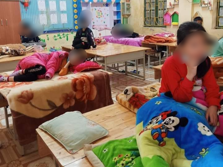 Chuyến xe trong đêm đưa 67 trẻ tiểu học ở Hải Dương đi cách ly ngày giáp Tết - 3