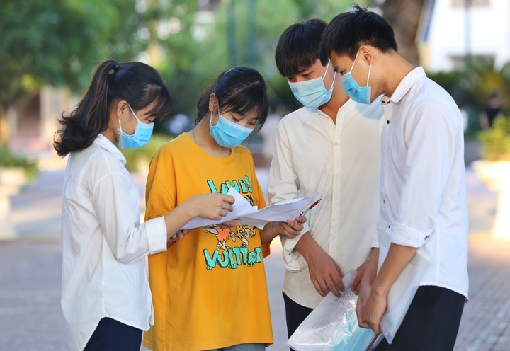 Thi tốt nghiệp THPT 2021 trong 2 ngày, địa phương chịu trách nhiệm hoàn toàn - 1