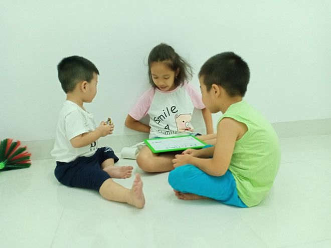 Học sinh nghỉ phòng COVID-19, phụ huynh Hà Nội nháo nhác tìm nơi gửi con - 1