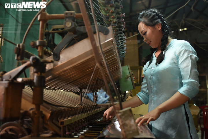 Cô gái xứ Quảng hồi sinh lụa Mã Châu - 1