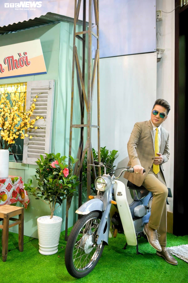 Mr Đàm chi bộn tiền biến biệt thự thành khung cảnh Sài Gòn xưa đón Tết - 1