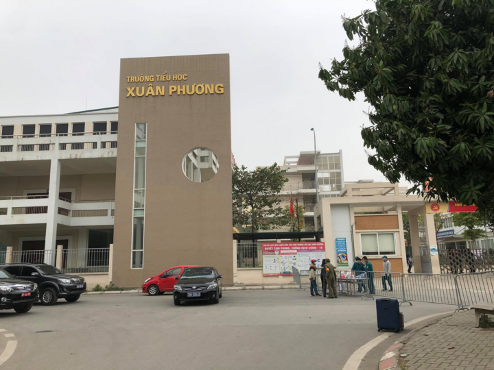 Nhiều trường học trở thành nơi cách ly, cô trò bỏ Tết 'gồng mình' chống dịch - 1