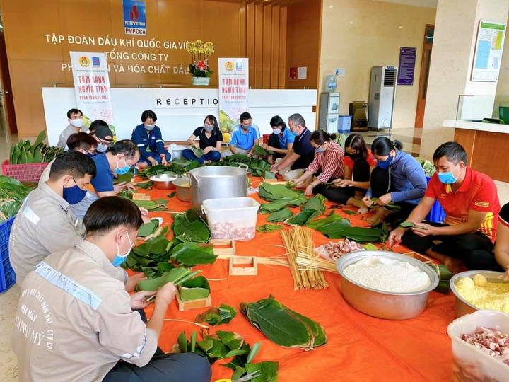 PVFCCo: Ấm áp chương trình “Ngàn tấm bánh – Vạn nghĩa tình” - 6