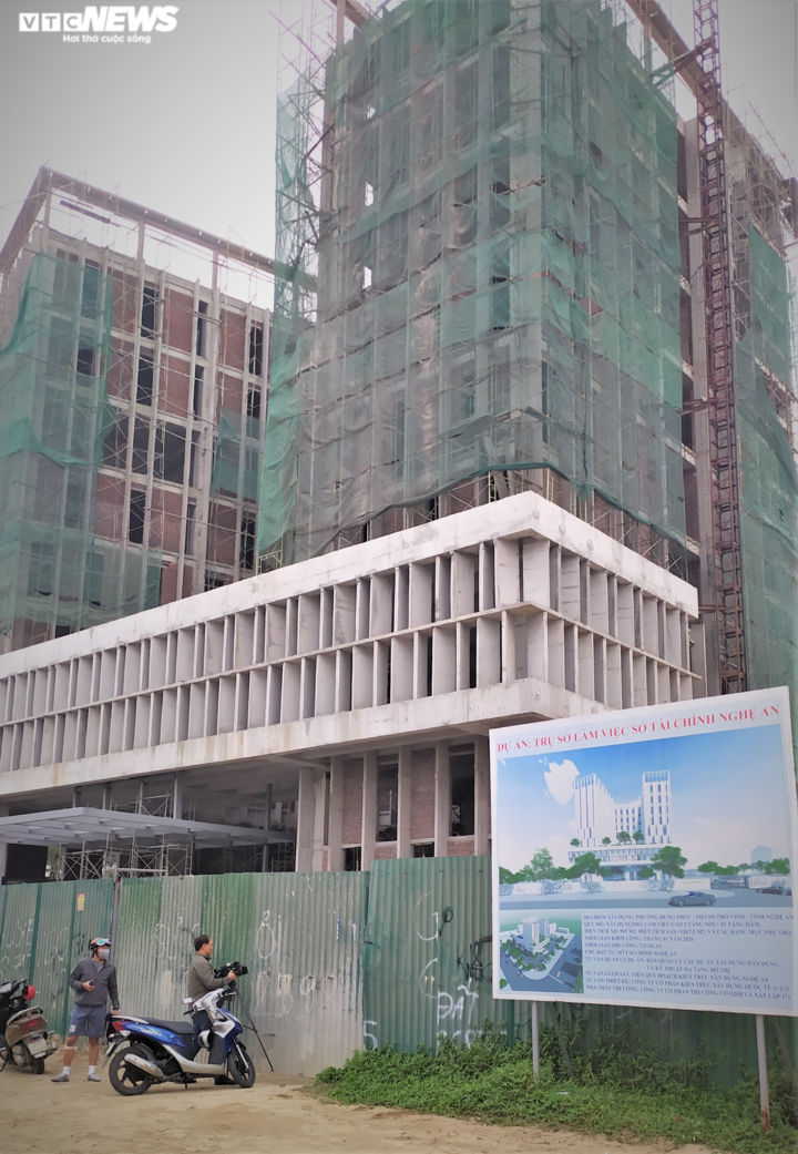 Rơi thang tời, 11 công nhân thương vong ở Nghệ An: 2 người bị khởi tố - 1