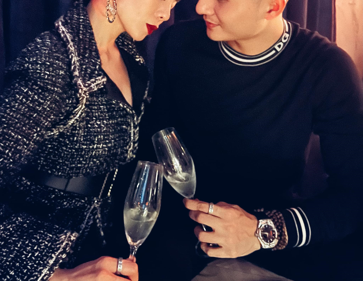 Lệ Quyên công khai đeo nhẫn đôi với Lâm Bảo Châu - 1