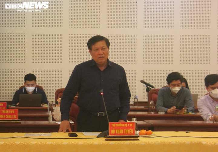 Thứ trưởng Bộ Y tế: Gia Lai cần tăng xét nghiệm, cách ly tập trung toàn bộ F1 - 2