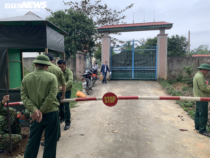 Đang cách ly ở Quảng Ninh, 3 thực tập sinh bỏ trốn về quê Hà Tĩnh - 1