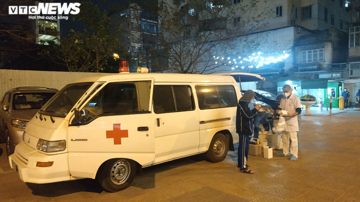 Hà Nội phong toả chung cư có nhân viên công chứng mắc COVID-19 - 1