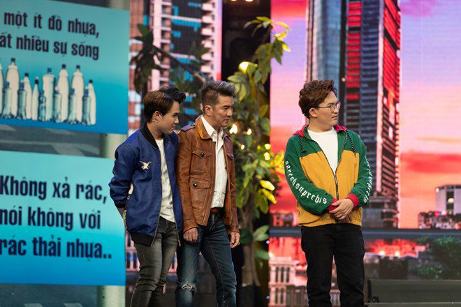 'Ngọc Hoàng' Đàm Vĩnh Hưng mặc trang phục nặng 20kg trong 'Táo Xuân'