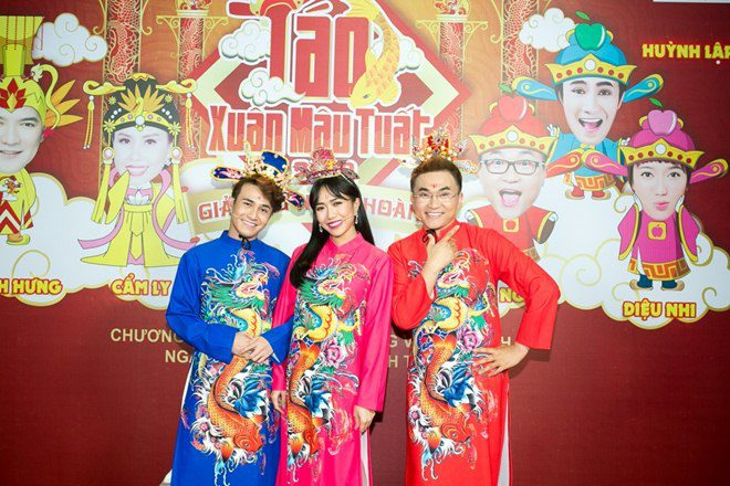 'Ngọc Hoàng' Đàm Vĩnh Hưng mặc trang phục nặng 20kg trong 'Táo Xuân'