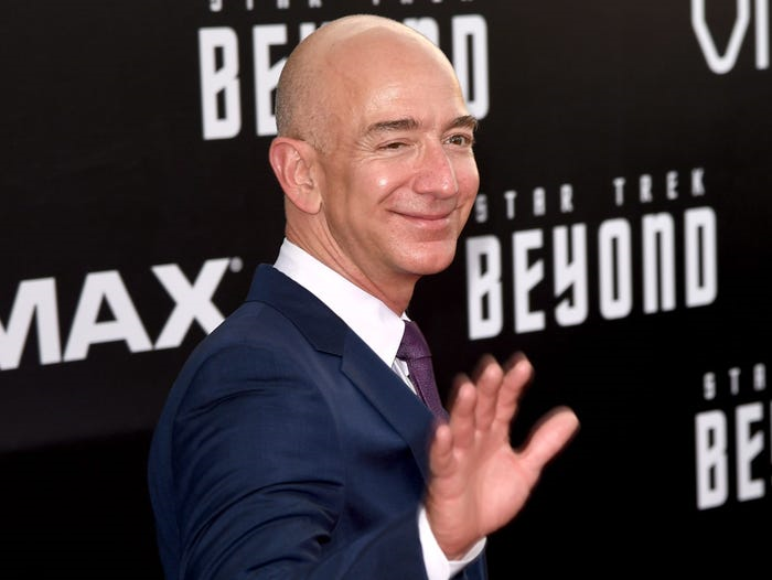 Jeff Bezos xây dựng đế chế Amazon thế nào trước khi rời vị trí CEO? - 15