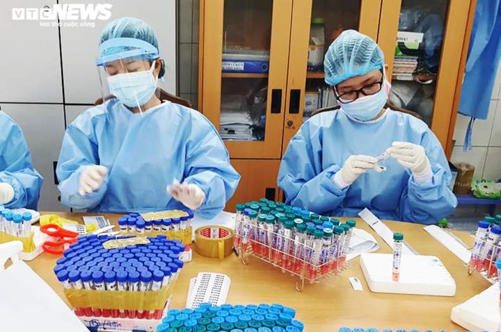 Người từ vùng dịch COVID-19 về quê đón Tết cần lưu ý gì? - 3