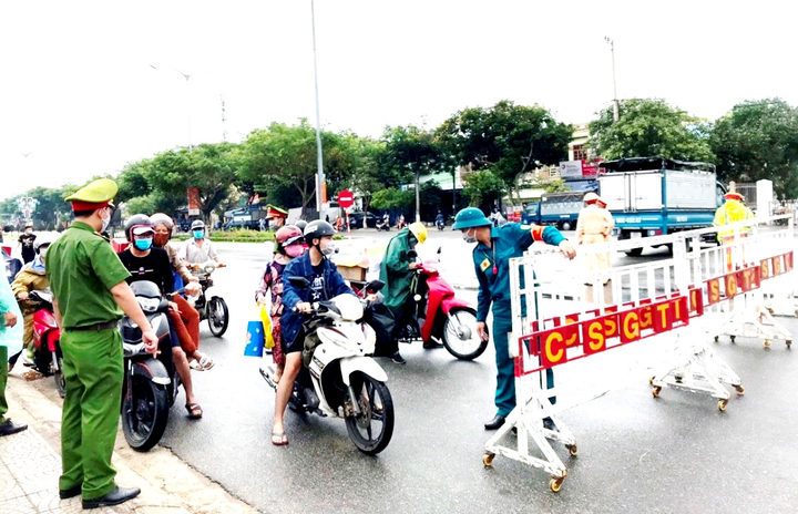 Người từ vùng dịch COVID-19 về quê đón Tết cần lưu ý gì? - 1