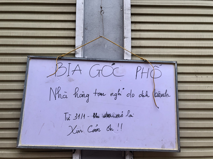 Điêu đứng giữa COVID-19, nhiều hàng quán Hà Nội đóng cửa nghỉ Tết sớm - 6