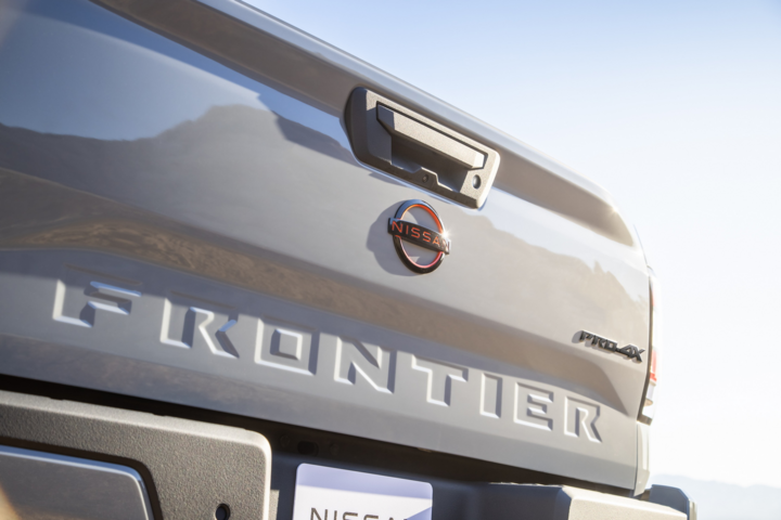 Nissan Frontier 2022 hoàn toàn mới có gì đặc biệt? - 9