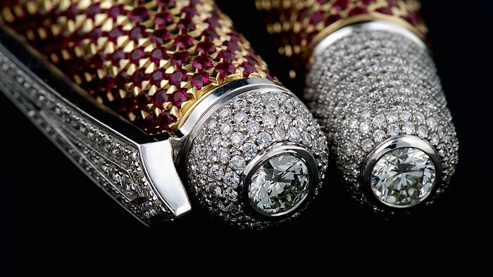 Soi quà Valentine đắt đỏ nhất thế giới - 7