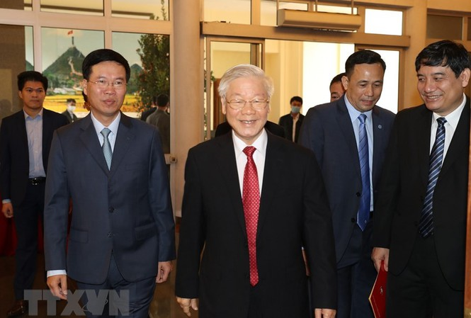 Hình ảnh lễ công bố quyết định phân công Ủy viên Bộ Chính trị - 1