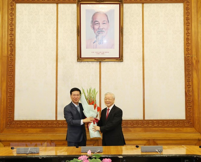 Hình ảnh lễ công bố quyết định phân công Ủy viên Bộ Chính trị - 5